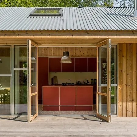 Architect-designed Forest House By Arreso