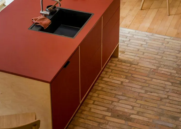 Architect-designed Forest House By Arreso