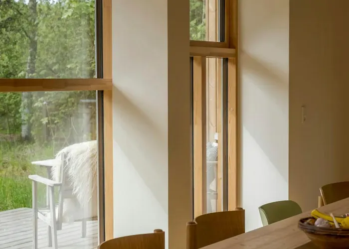 Architect-designed Forest House By Arreso Semesterbostad *