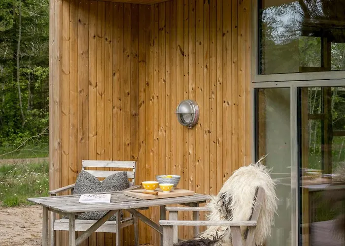 Semesterbostad Architect-designed Forest House By Arreso *